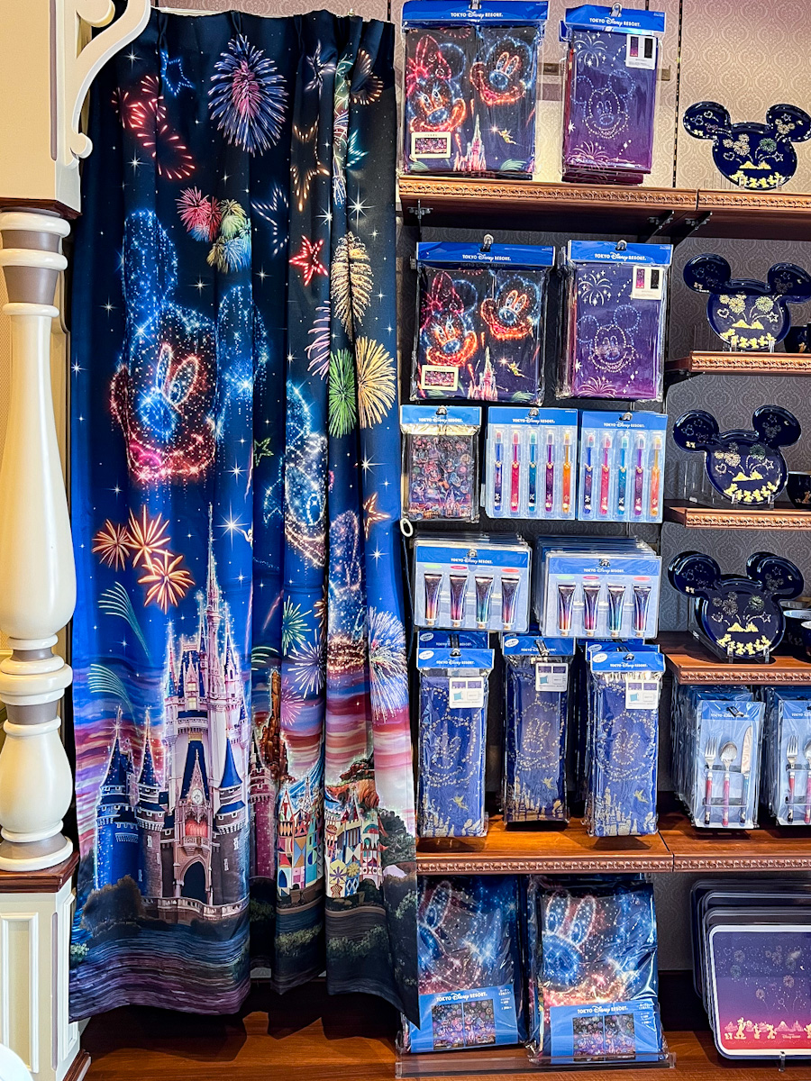 ミッキー＆フレンズの花火をデザイン！東京ディズニーリゾートの夜空を