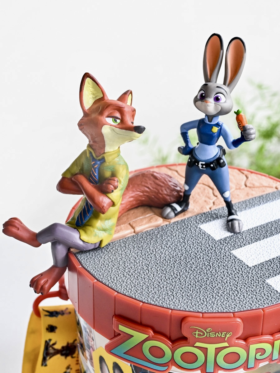 ジュディとニックのフィギュア付き！東京ディズニーランド『ズートピア