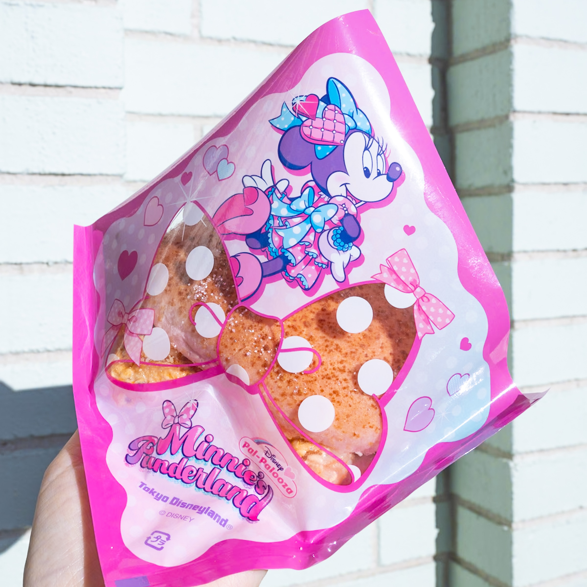 ミニーカラーのスペシャルサンド！東京ディズニーランド／スウィート