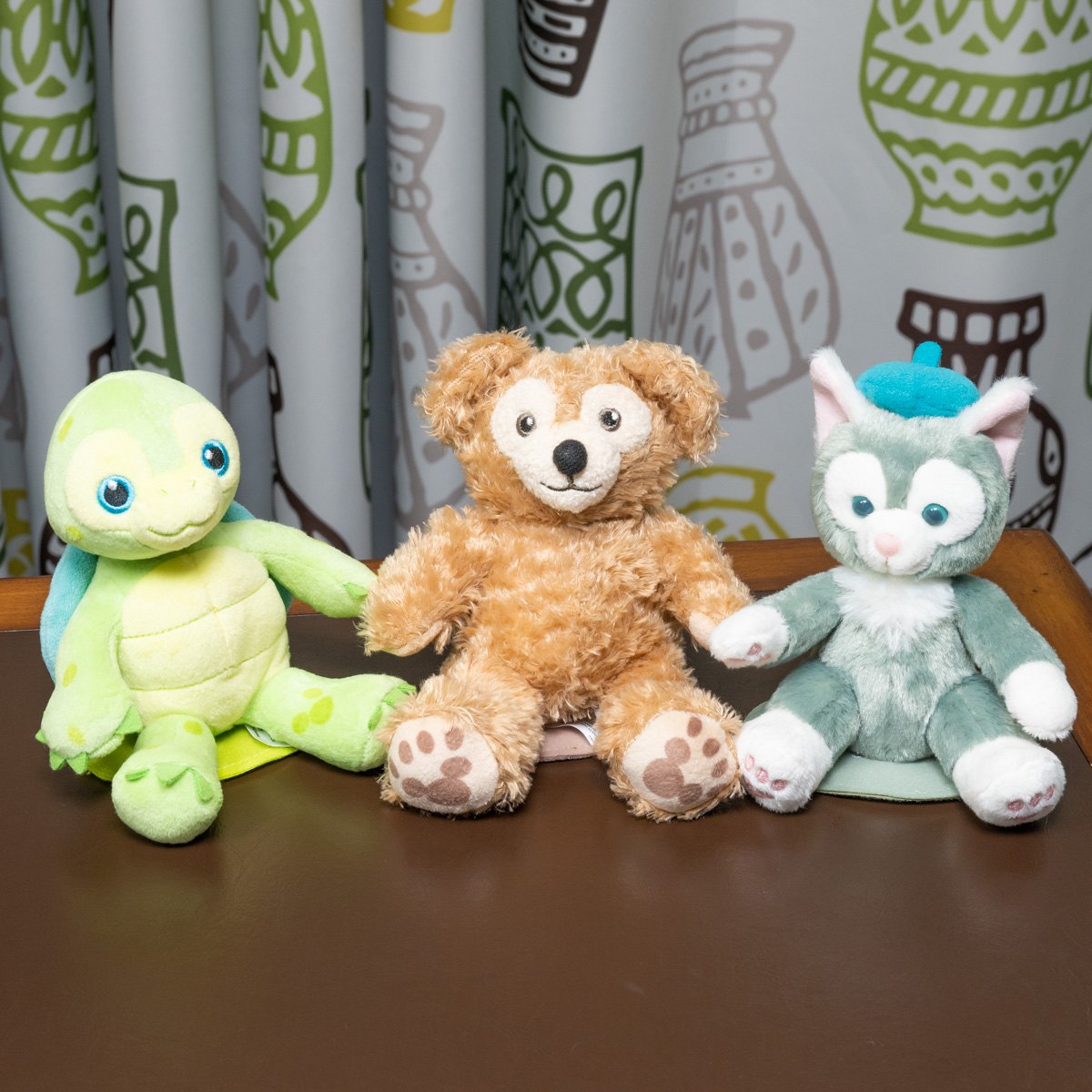 ダッフィー＆フレンズ勢揃い！香港ディズニーランド・リゾート肩乗せ