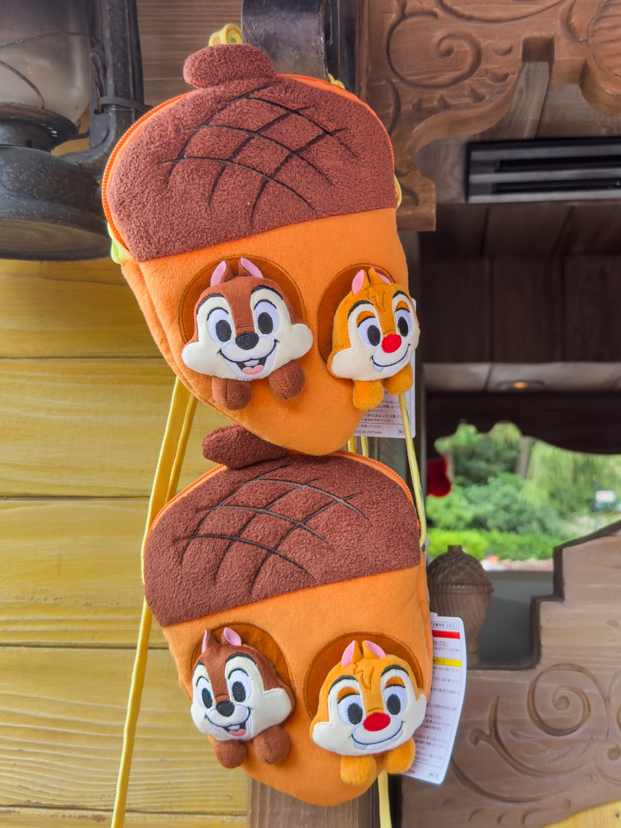 どんぐりに入ったチップ&デール！東京ディズニーランドぬいぐるみ