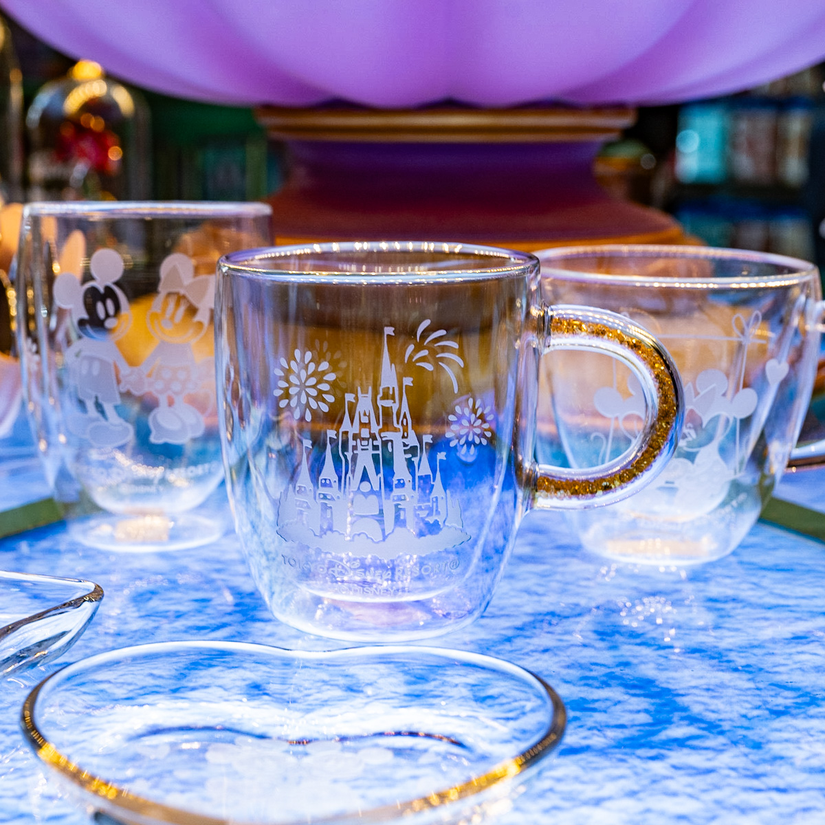 豪華なシンデレラ城デザイン！東京ディズニーランド ガラスマグカップ