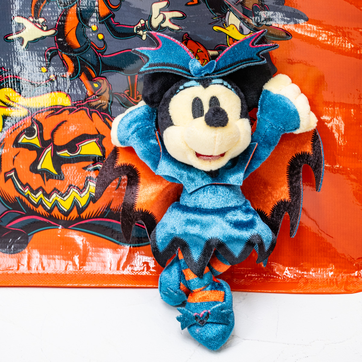 ちょっぴりスプーキー！ディズニーストア”ディズニーハロウィーン2023