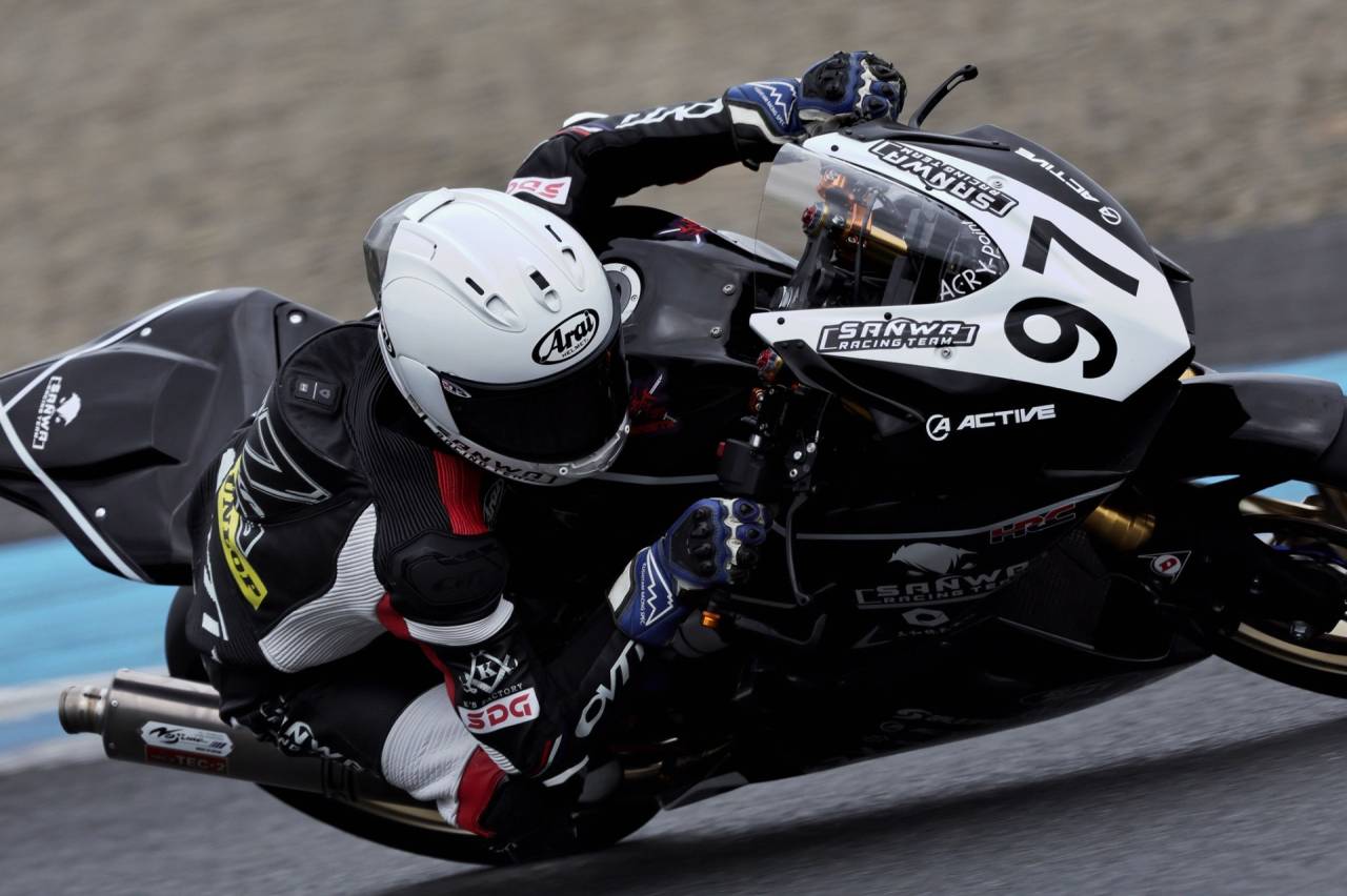 レーシングスーツのオーダー｜リペア修理｜MKP Negozio Parti Moto