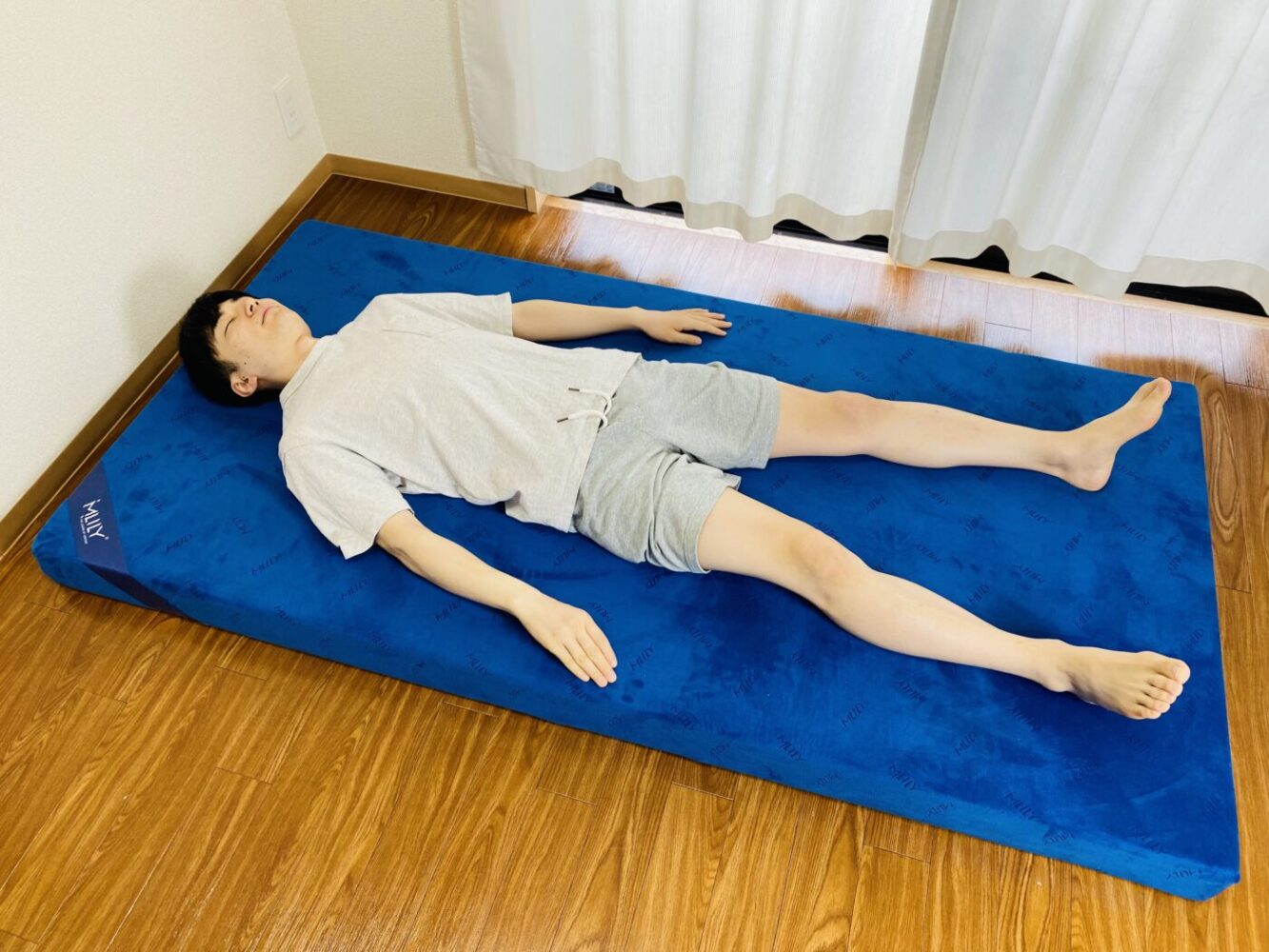 エムリリーのサイズ(横幅/縦の長さ/厚さ)の大きさ - みんかつ