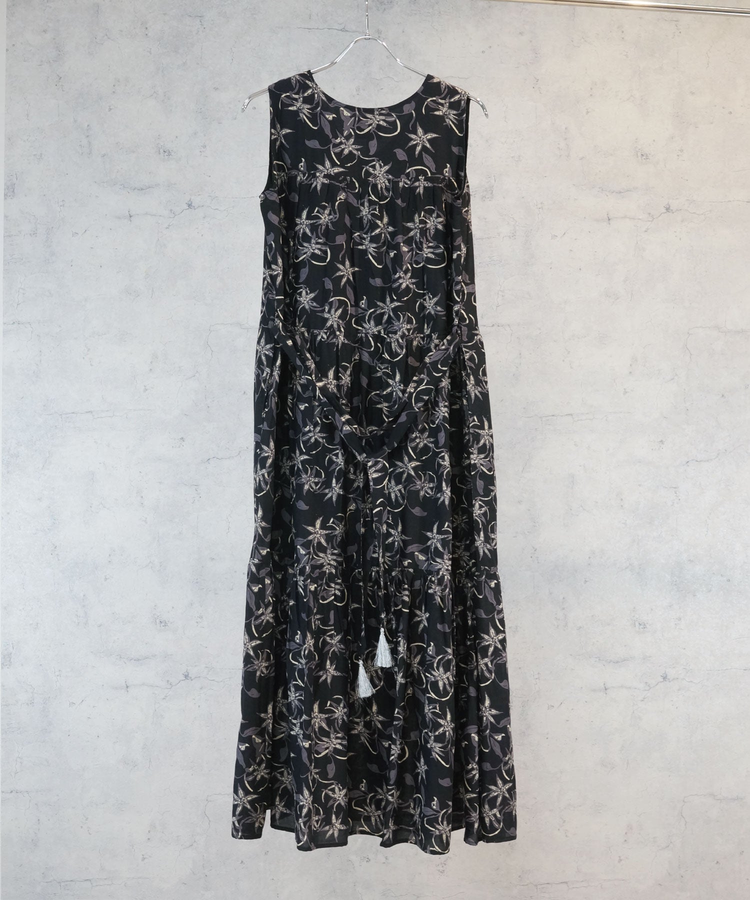 レディース ティアードワンピース Vネック ノースリーブ｜JETSET SOLO