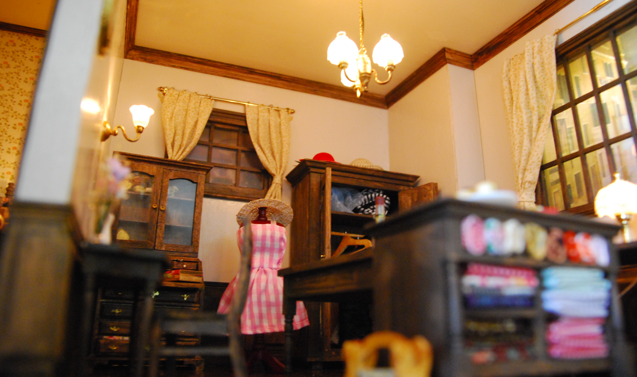 西洋アンティークドールハウス1/12専門店 ミニチュアクラブ