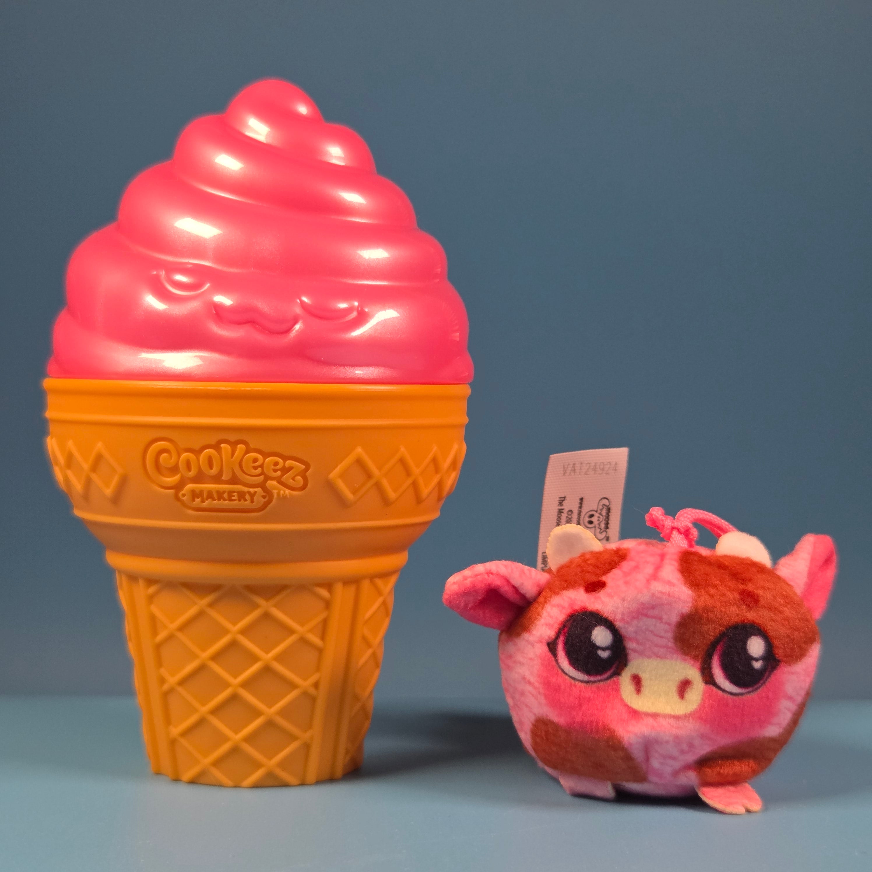 Cookeez Makery Yum Yumz Scented Plushie - Chocberry Cow – Mini