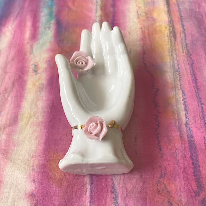 070 小さなピンクのバラ 可憐なポーセリン ハンドトレイ02