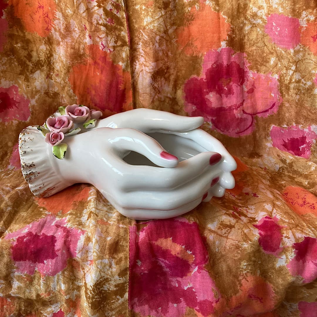 Lefton 白い手にピンクのバラのポーセリンハンドプランター