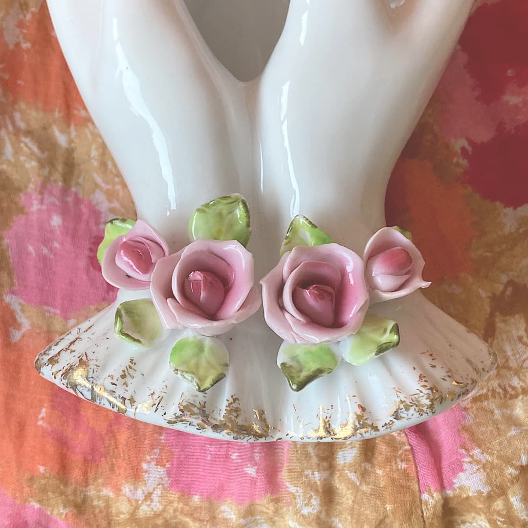 Lefton 白い手にピンクのバラのポーセリンハンドプランター