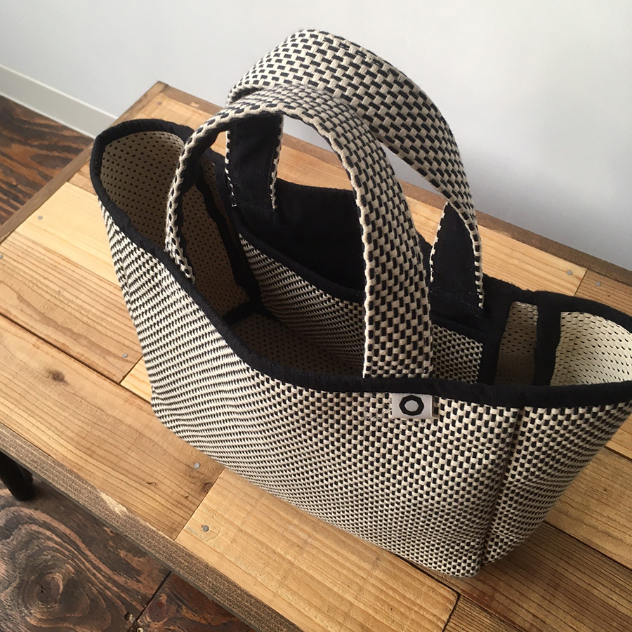 紺仁染織工房〉刺子バッグ 小サイズ | 新潟県小千谷市 | 三越伊勢丹