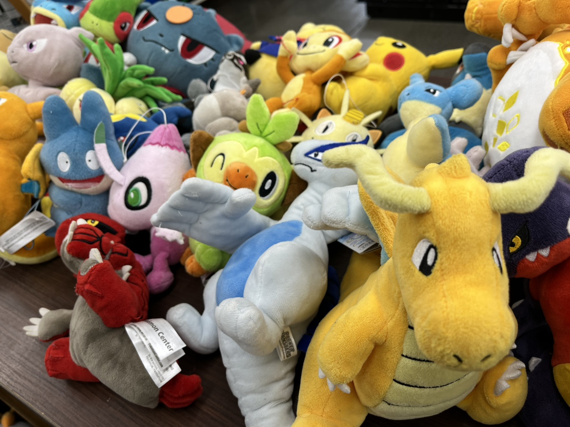 ポケモンぬいぐるみ 大量入荷しました! / リサイクルショップ三喜