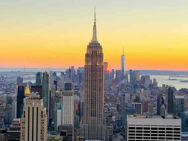 エンパイアステートビル 展望台へ登ろう！ニューヨークの絶景夜景と