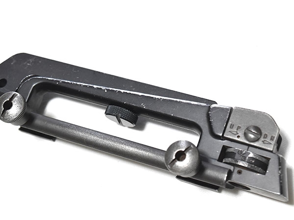 米軍実物 M4/M16 キャリング ハンドル グースネックマウント キャリー