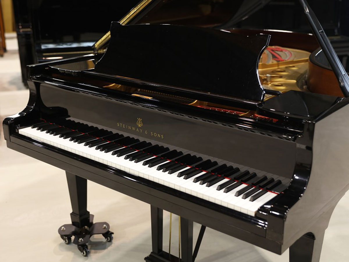 中古グランドピアノ STEINWAY&SONS （スタインウェイ） B211 入荷しま