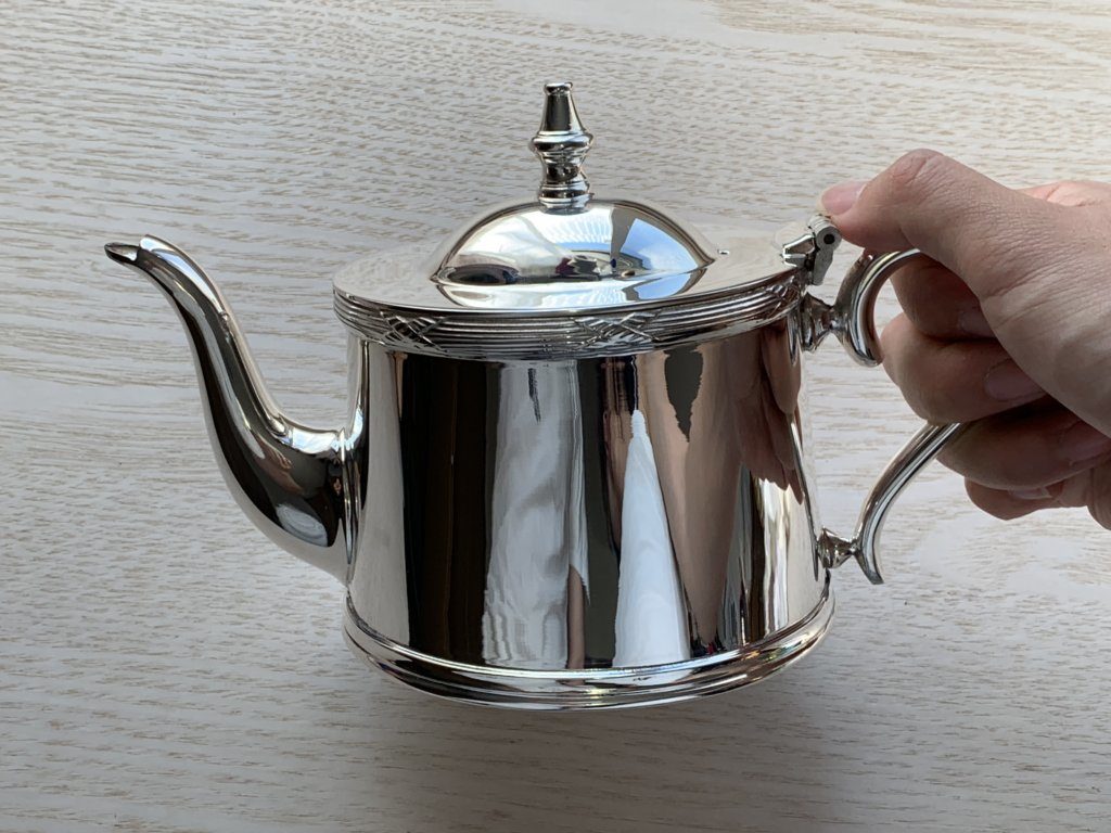 憧れの銀のティーポットを手に入れた話。【英国ホテルの銀食器
