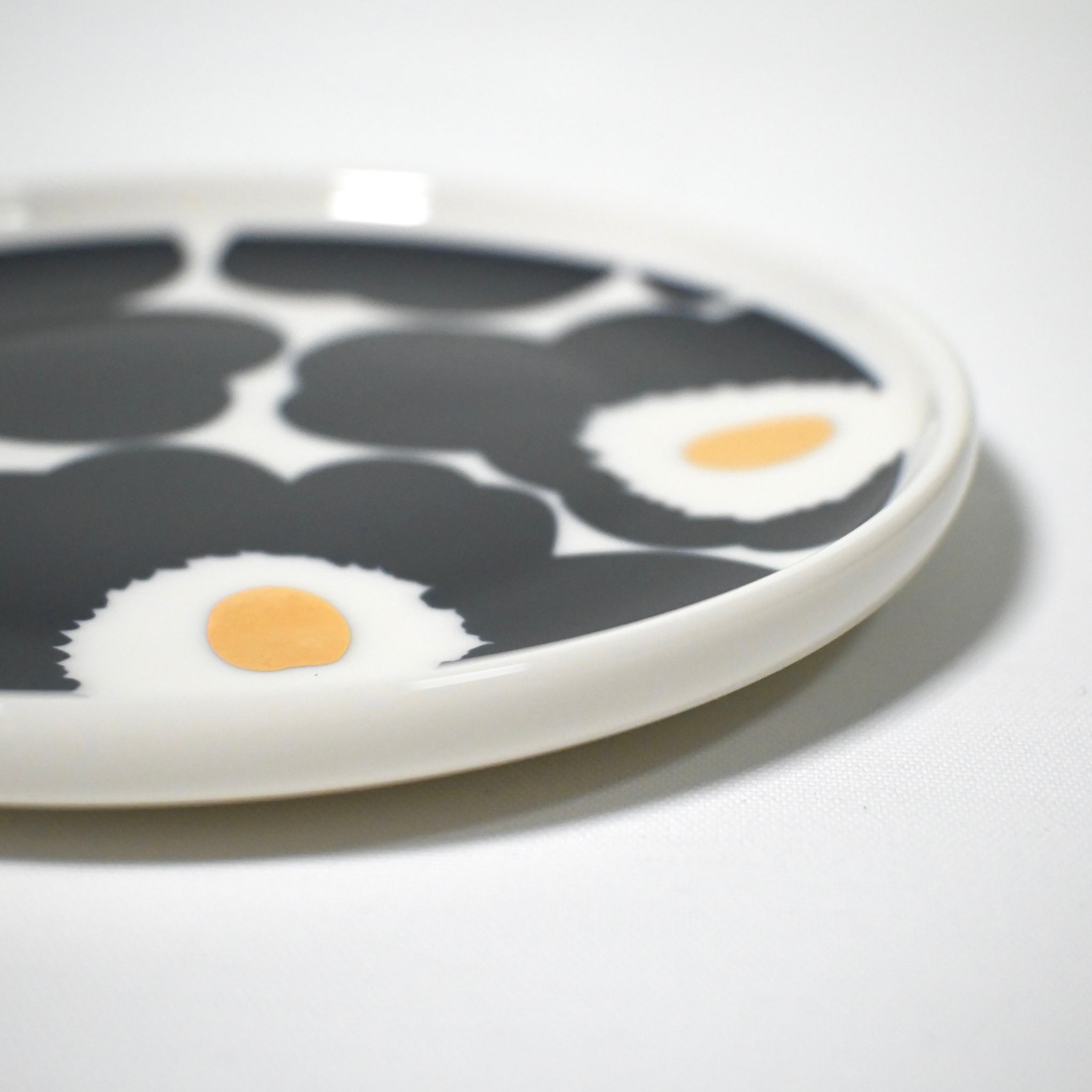 Unikko プレート | ダークネイビー×ゴールド | marimekko (マリメッコ