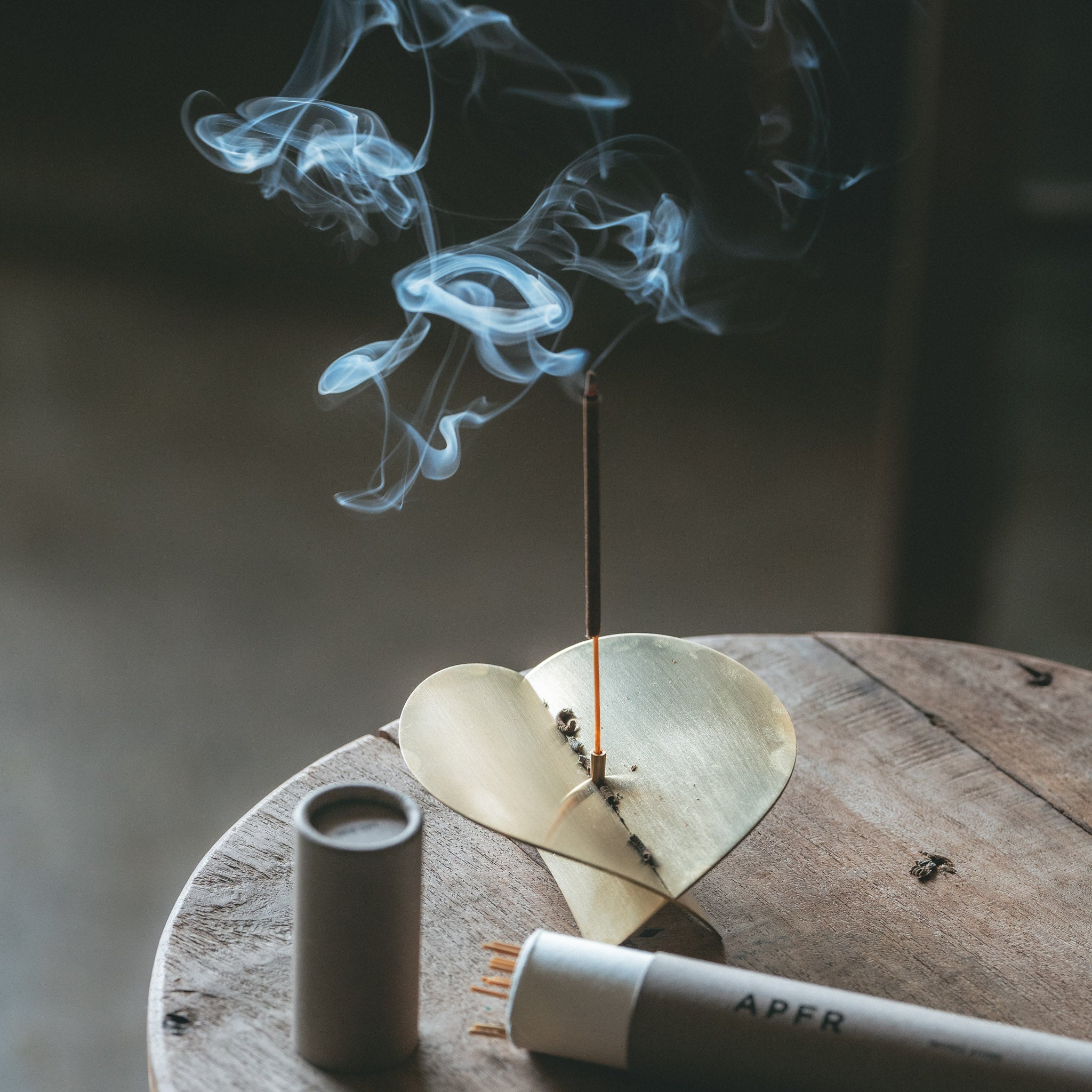 BRASS INCENSE HOLDER / 真鍮製お香立て – mono+iku 育む、暮らしの道具店