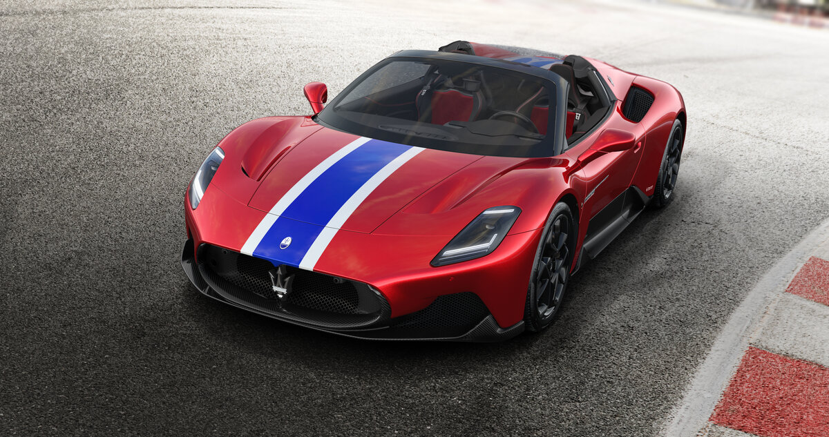 生産台数わずか4台」チェントロスティーレが日本市場のために開発した