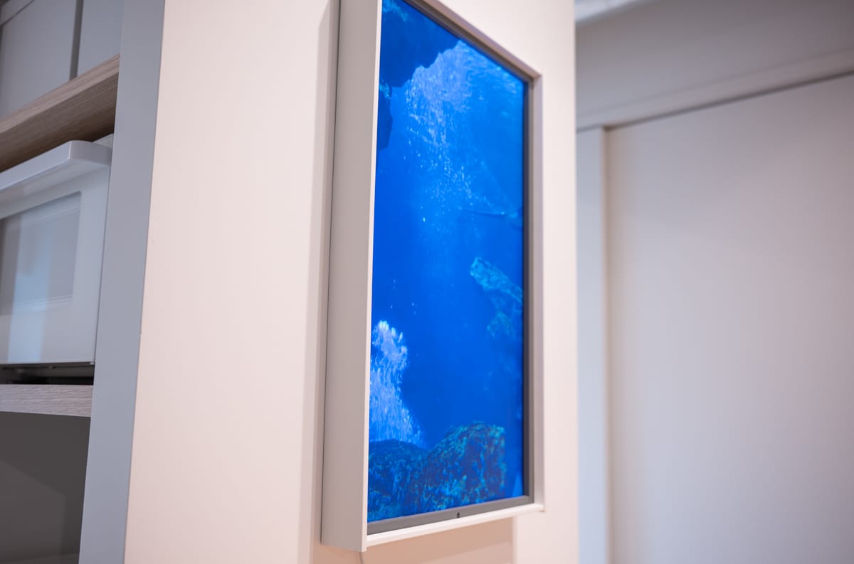 Atmoph Window 2 レビュー／世界中の風景を楽しめる窓型スマート