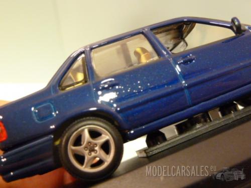 Volvo S70 Saloon Blue 1:43 430171801 MINICHAMPS diecast model car