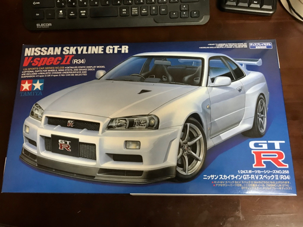タミヤ・日産スカイラインGT-R（R34）1/24の製作記（1） | モデラー50