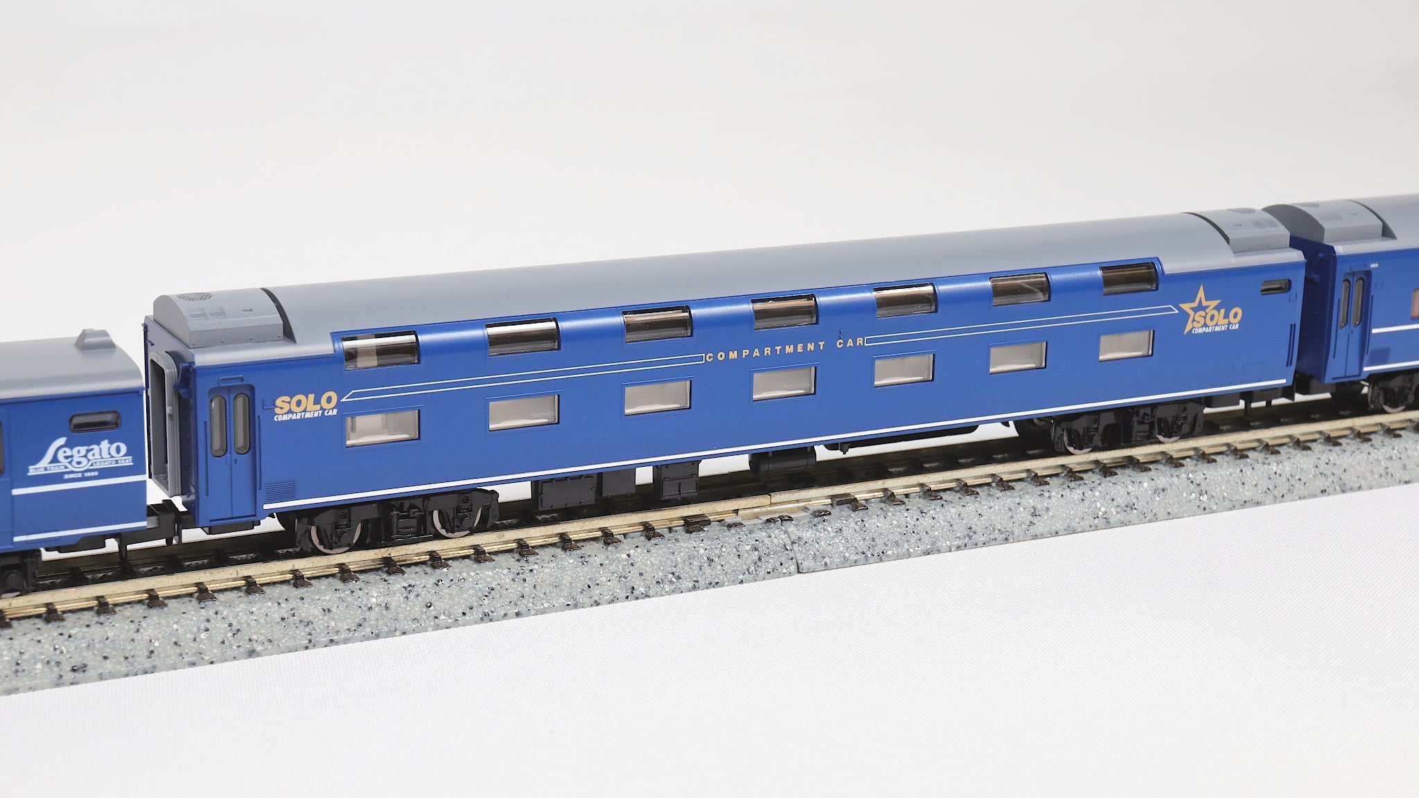 TOMIX [98858] JR 24系25形 特急寝台客車（なは）基本セット(8両) (N