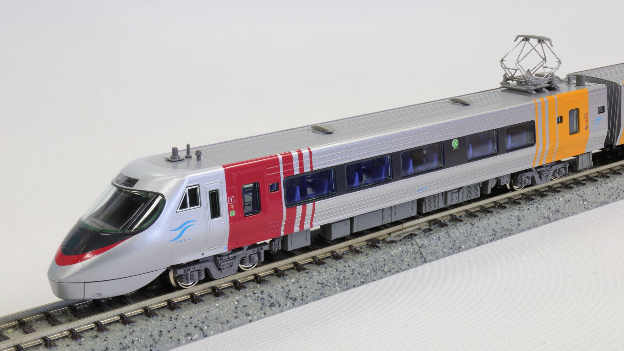 KATO [10-1938] JR四国8000系「しおかぜ・いしづち」5両セット (N