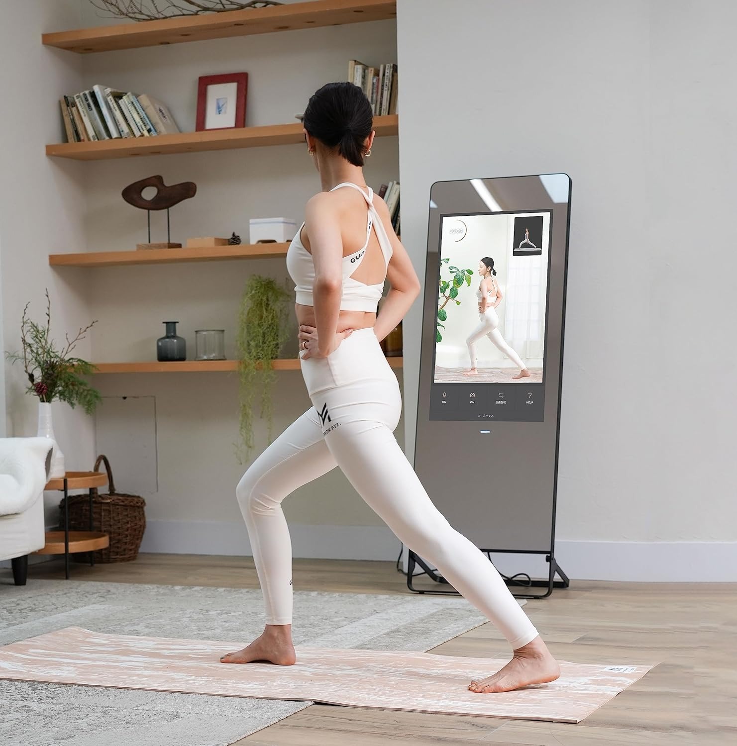 MIRROR FIT.｜自宅をスマートジムに変える革新的フィットネスミラー