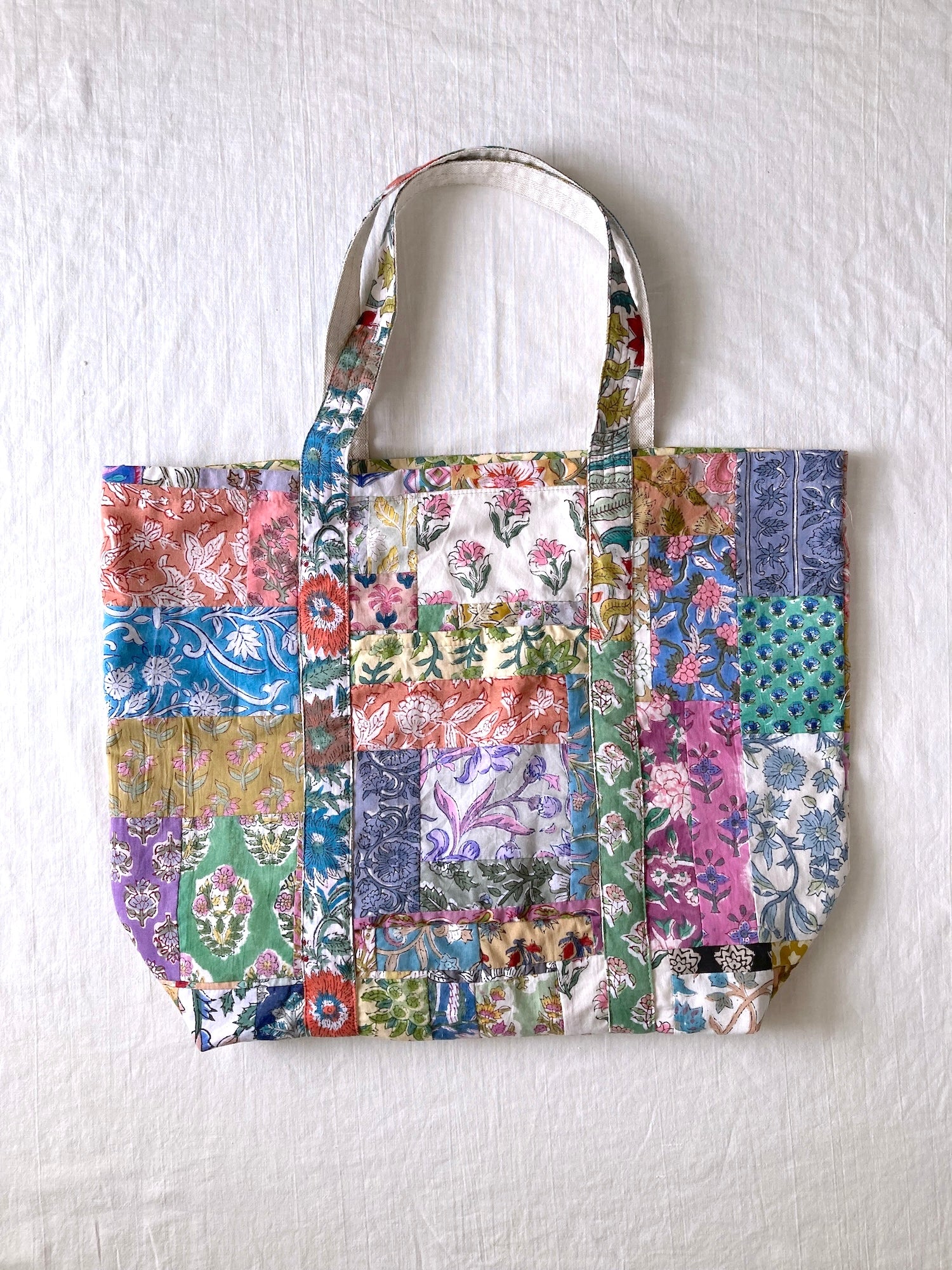 ブロックプリント生地 カラフル パッチワーク トートバッグ – MOJORA