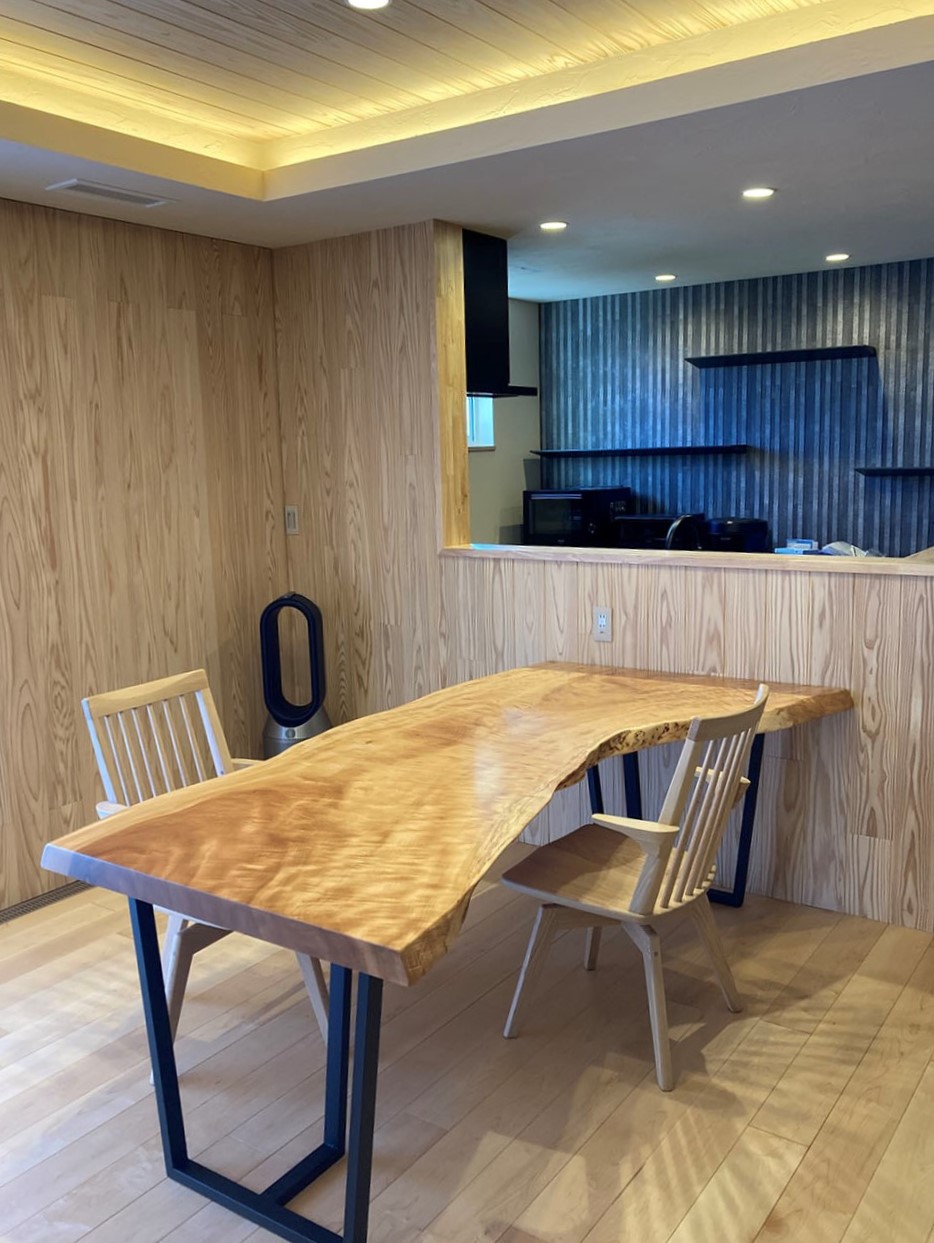 ダイニングテーブルxトチ【神奈川県 H様】トチ一枚板ダイニング