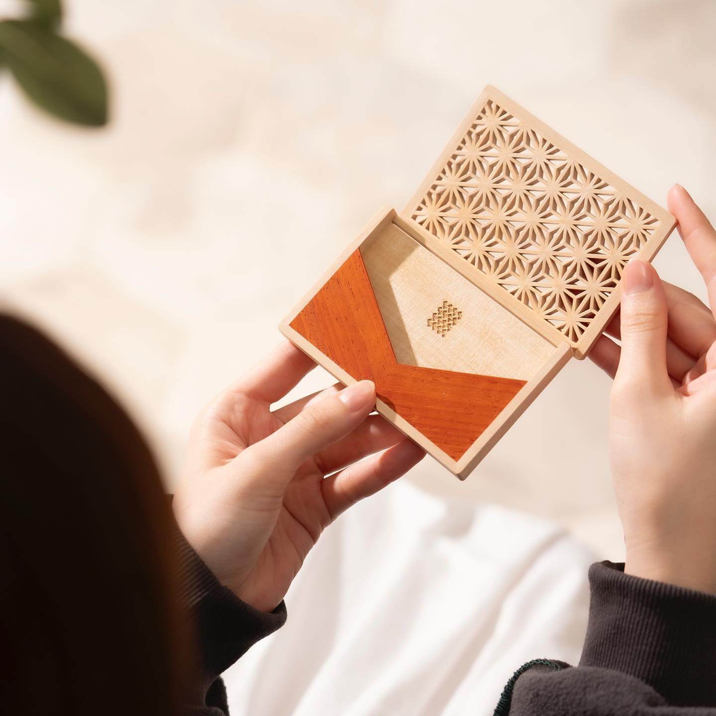 Enishi パドック 組子細工のカードケース 木製 横型名刺入れ 名刺入れ