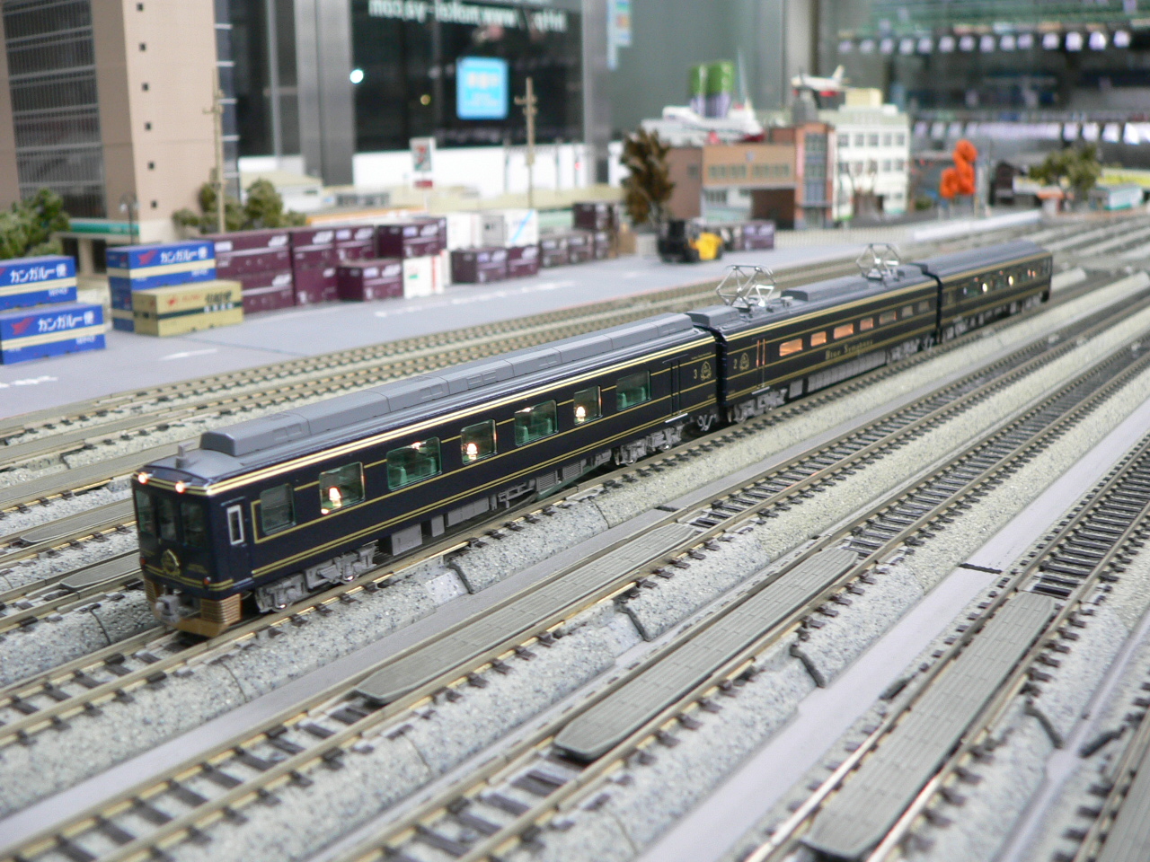 グリーンマックスの近鉄16200系「青の交響曲」3両セットの