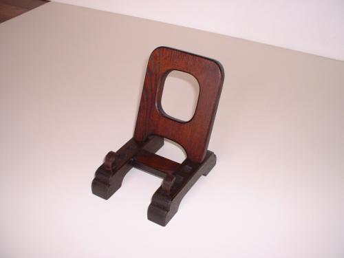 木もれ燈｜有限会社 柳沢木工所 / 民藝館型皿立て中 サイズ8寸～1尺皿