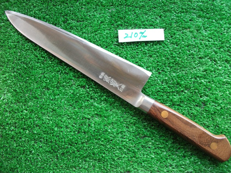 源助久「ツバ付牛刀」180mm日本鋼 | 田中惣一商店