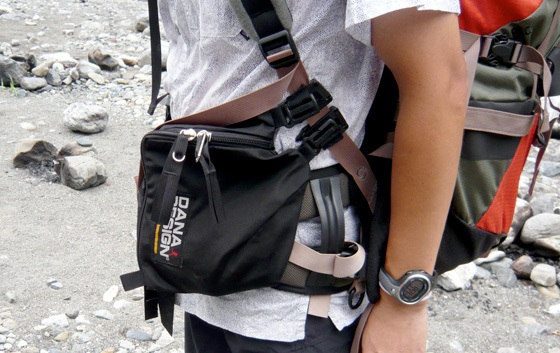 Mystery Ranchのフロントバッグ『ウィングマン』: 自転車とアウトドア