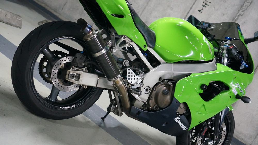 ZX-9R 1998年式 | Moto-Gallery