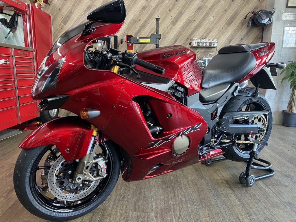 kawasaki ZX-12R PIRELLI DIABLO ROSSO4にタイヤ交換 | MOTO HASSY