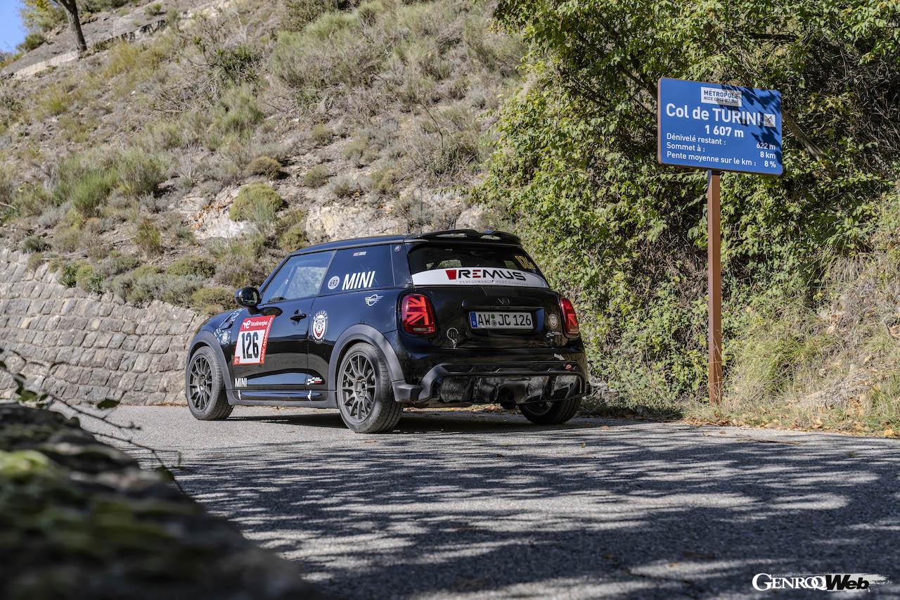 モンテカルロ・ラリーで3度総合優勝した「クラシック・ミニ」の