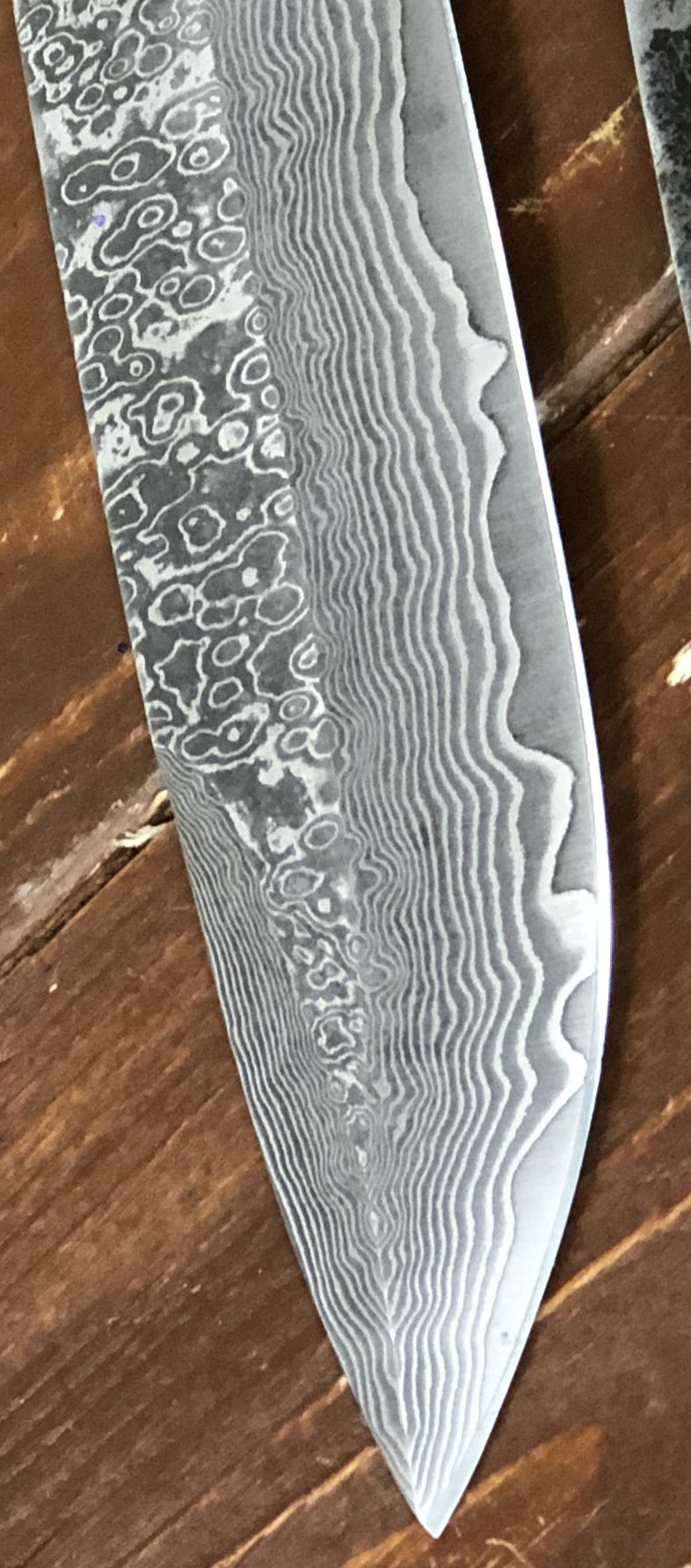 ダマスカス鋼とはなんぞや？｜マウンテンシティメディア