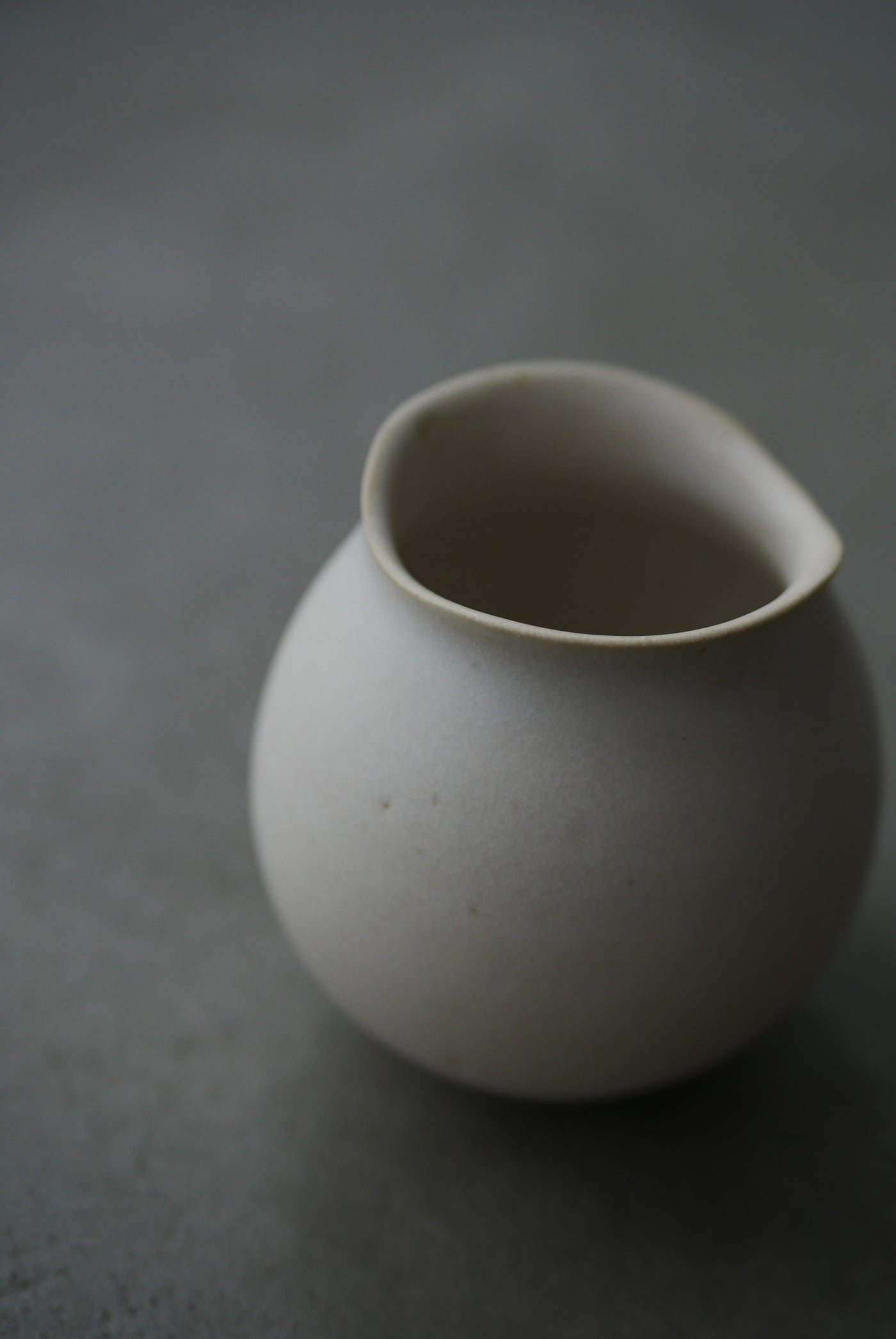 オーダー 曲線のcup / 大和田 友香 半磁器 – MOUSEION