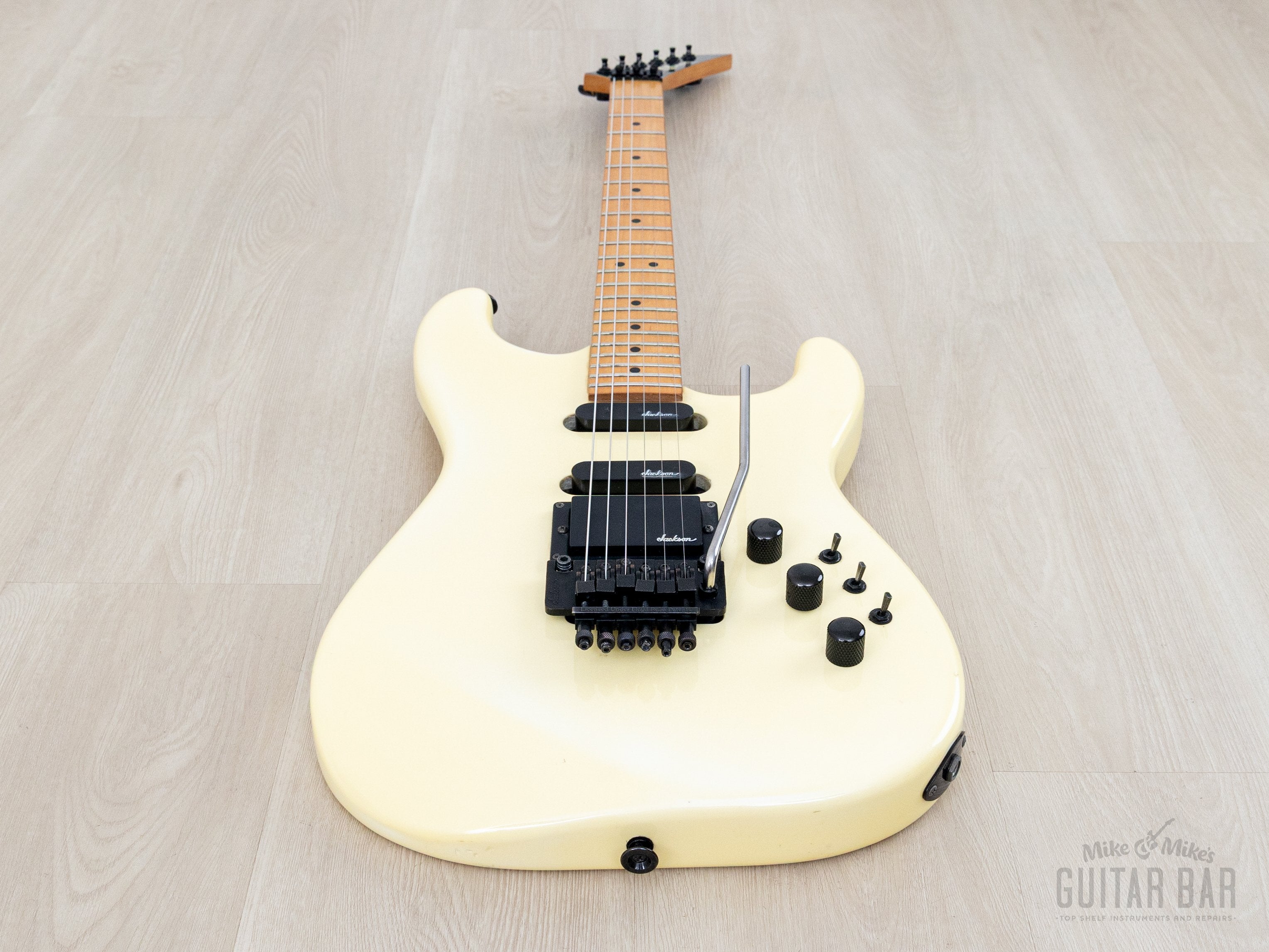 1980s Charvel by Jackson Model 4 Superstrat SSH Vintage Guitar Pearl W