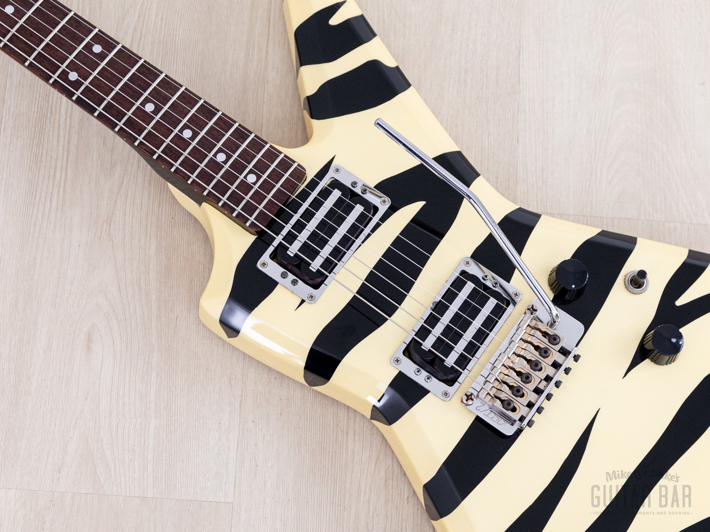 1984 Aria Pro II ZZ Deluxe Explorer White With Black Zebra, Japan Mats