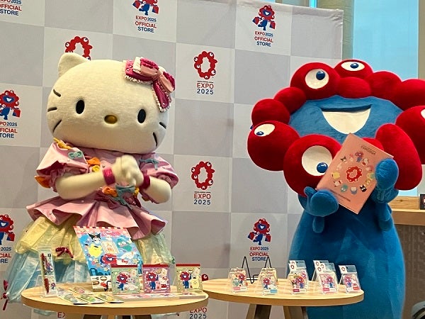 大阪】ミャクミャクとハローキティが新商品をお披露目！ サンリオ