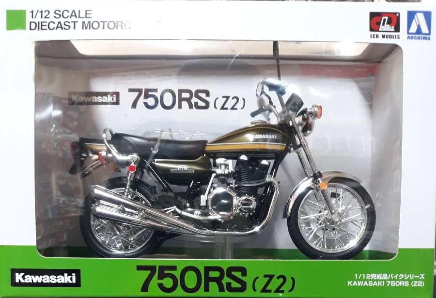 Aoshima Plastic 1:12th scale Motorcycles – Kawasaki 750RS Z2