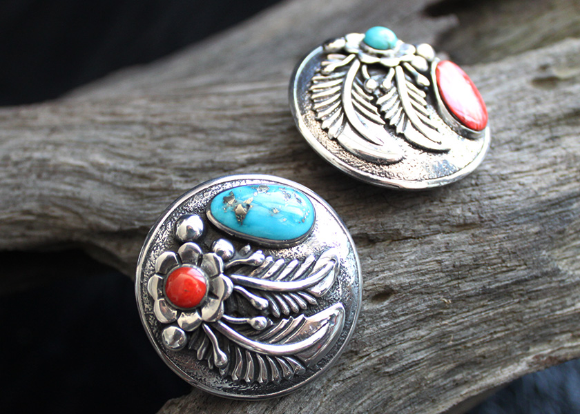 コンチョ専門店が作る、バイカーズウォレットによく似合う本格派の