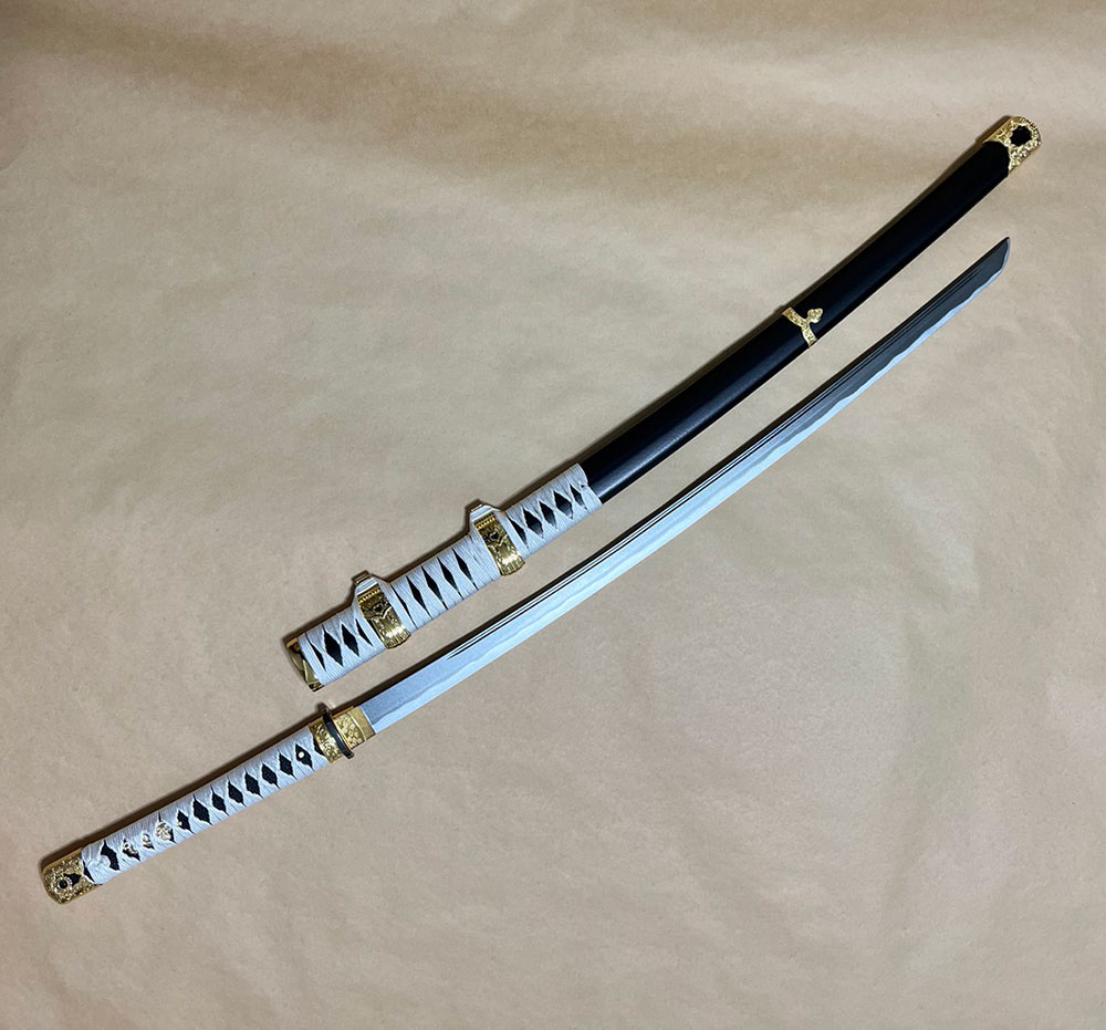 鍔なし白糸太刀◇竹光◇鍔が小さい（食み出し鍔）白糸系の綺麗な竹光