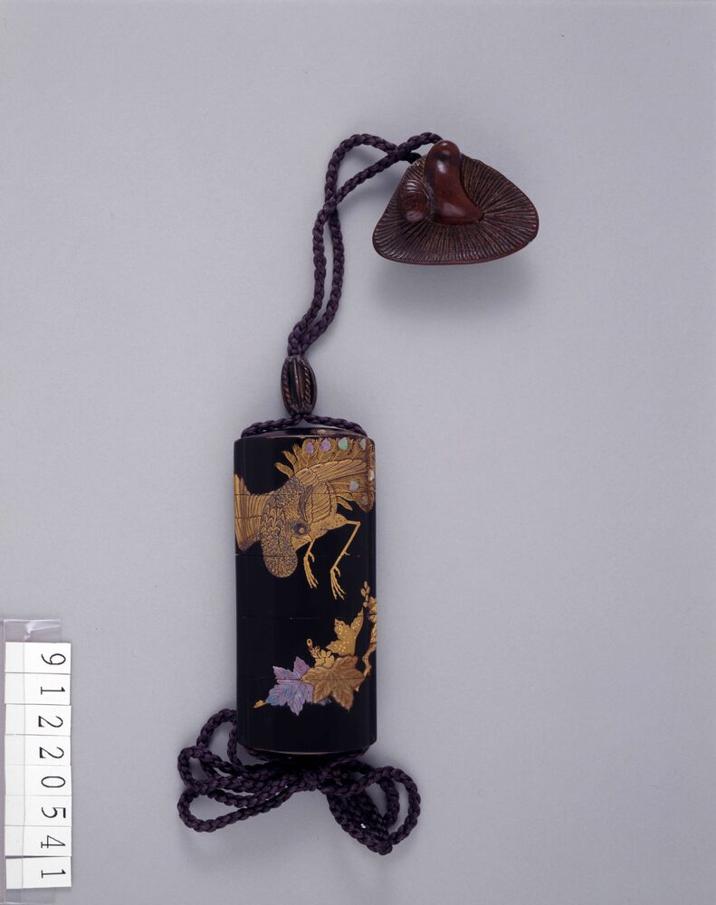 桐鳳凰蒔絵印籠 | ToMuCo - Tokyo Museum Collection