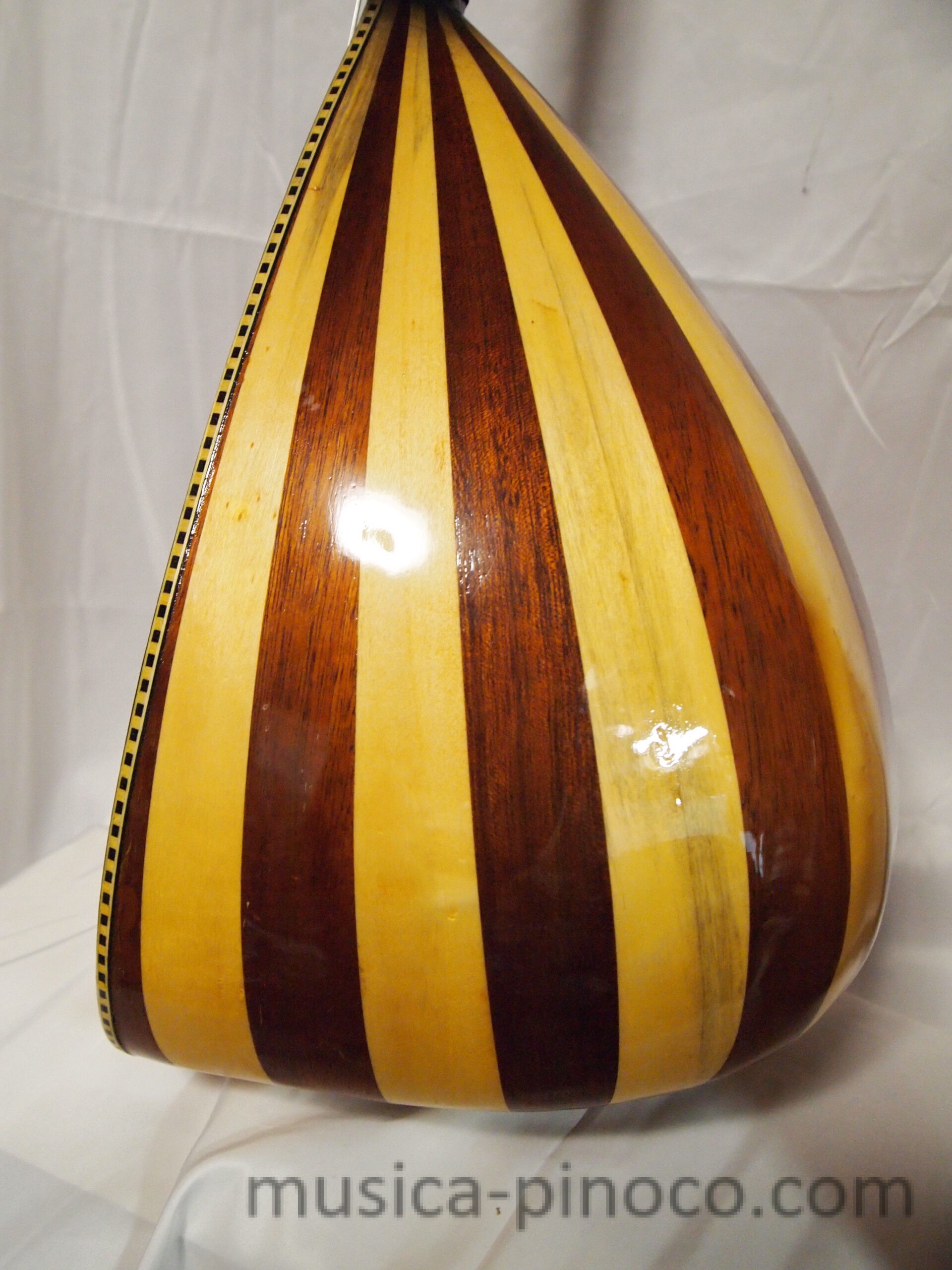 バーラマ・サズ（bağlama saz） - MUSICA PINOCO